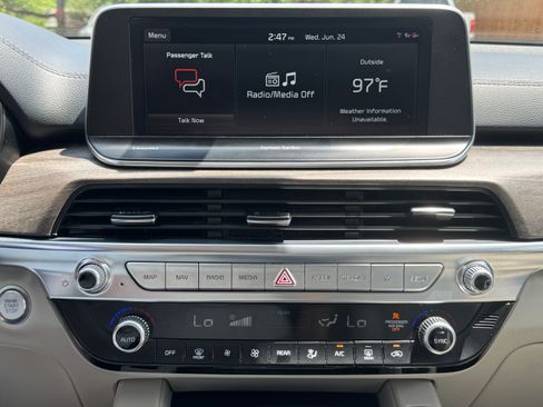 Used 2021 Kia Telluride SX w/ Towing Package FWD image 11