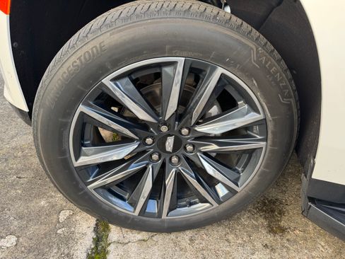 Used 2022 Cadillac Escalade Sport image 6