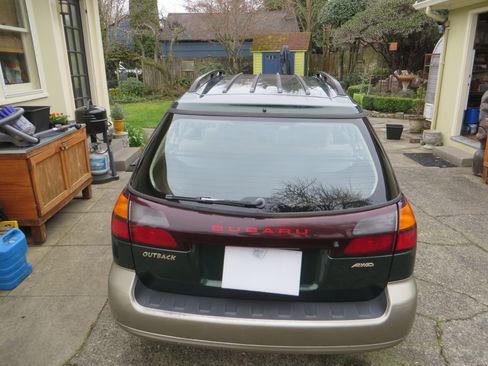 Used 2000 Subaru Outback Wagon 4D image 5
