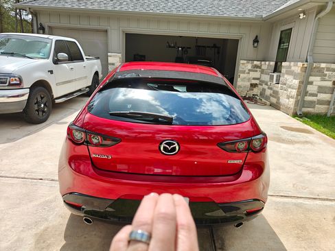 Used 2020 MAZDA MAZDA3 Hatchback image 5