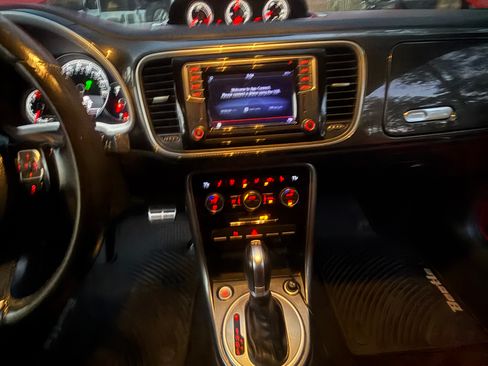 Used 2017 Volkswagen Beetle R-Line SEL image 10