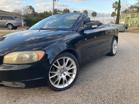 Used 2008 Volvo C70 T5 image 1