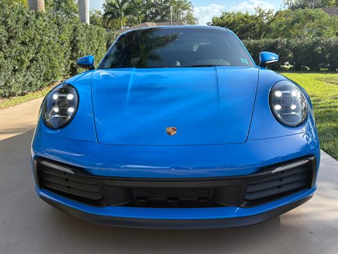 Used 2022 Porsche 911 Carrera image 4