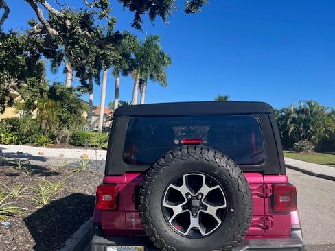 Used 2021 Jeep Wrangler Rubicon image 23