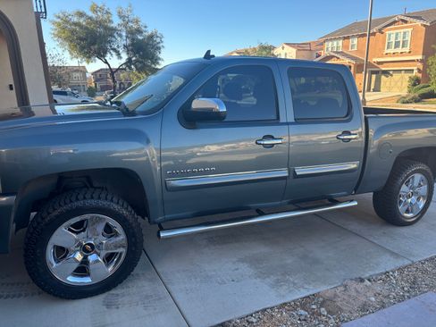 Used 2011 Chevrolet Silverado 1500 LT w/ Regional Value Package image 5