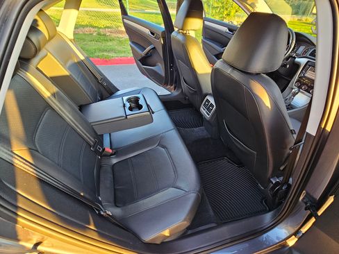 Used 2013 Volkswagen Passat 2.5 SE image 10