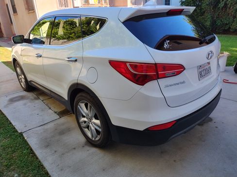 Used 2013 Hyundai Santa Fe Sport 2.0T w/ Technology Pkg image 4