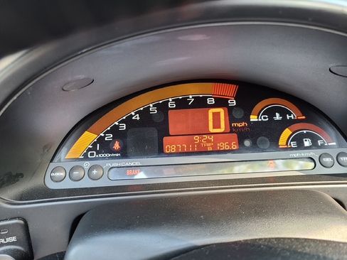 Used 2005 Honda S2000 image 6