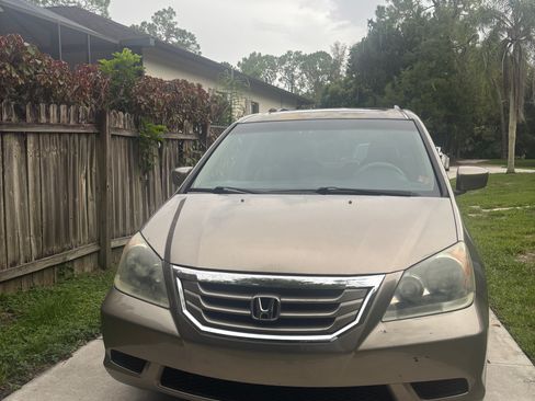 Used 2010 Honda Odyssey EX-L image 2