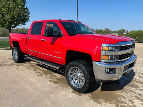 Used 2015 Chevrolet Silverado 2500 LTZ w/ Duramax Plus Package AWD/4WD image 4