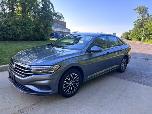 Used 2019 Volkswagen Jetta SE FWD image 15