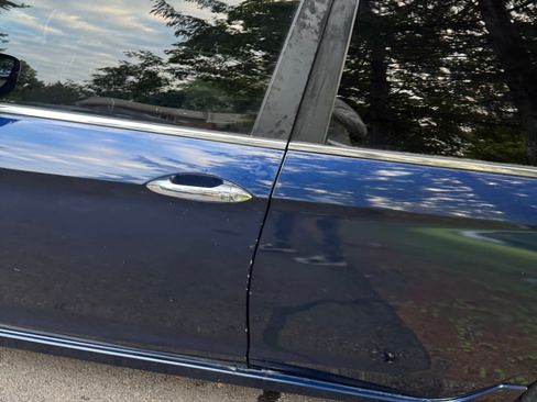 Used 2017 Honda Accord Sport image 2