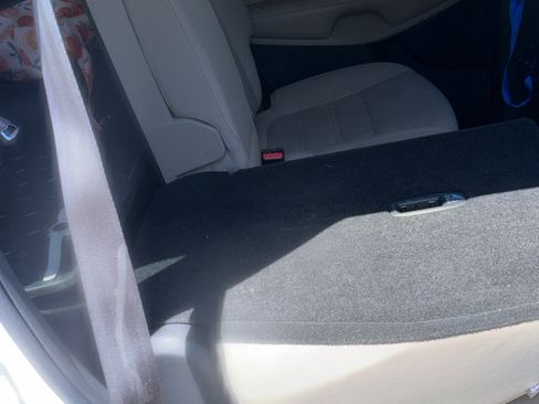 Used 2018 Kia Sorento FWD image 6