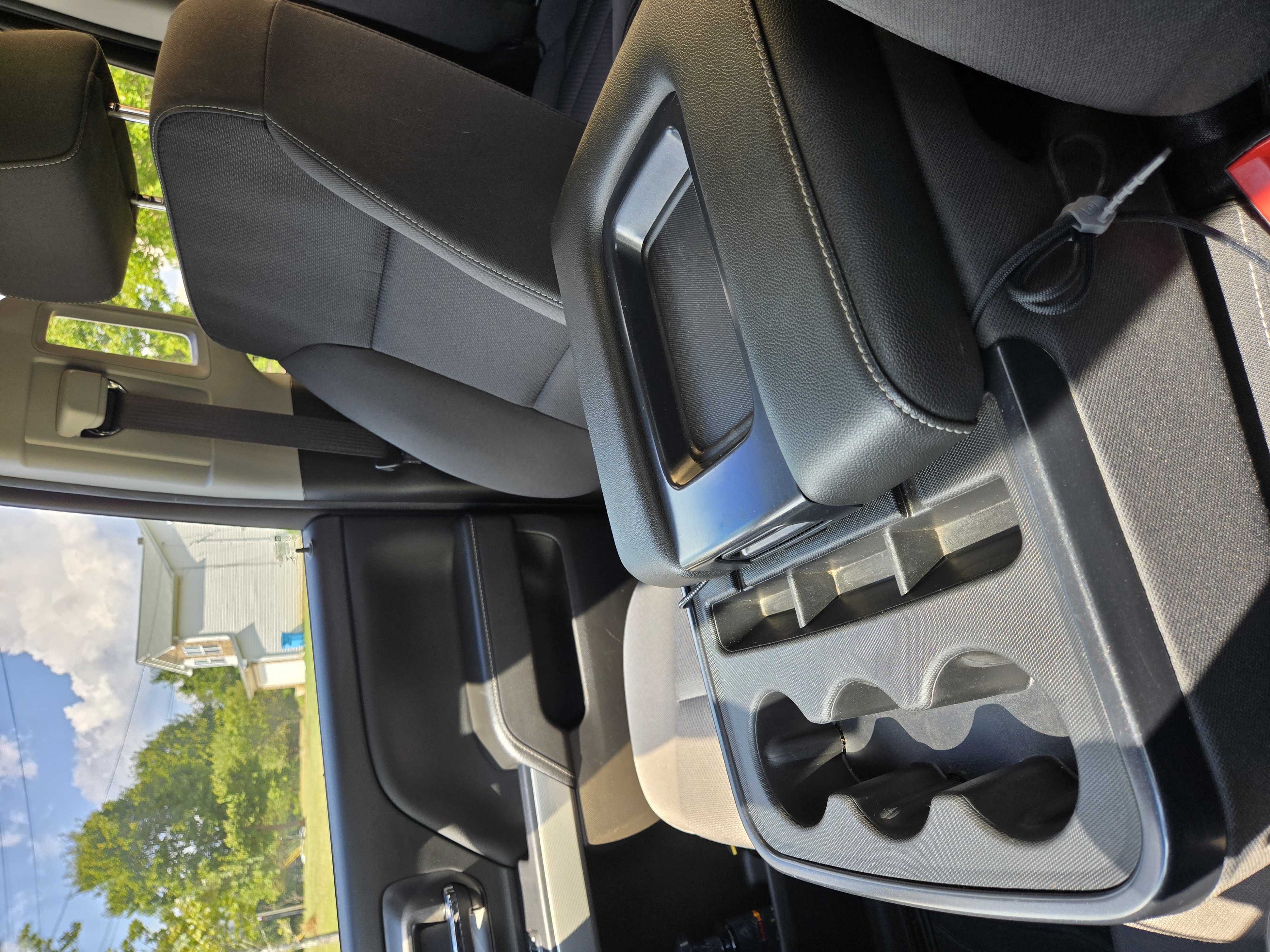 Used 2018 Chevrolet Silverado 1500 LT w/ Midnight Edition AWD/4WD image 24