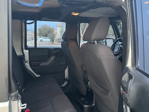 Used 2013 Jeep Wrangler Unlimited Sport image 12