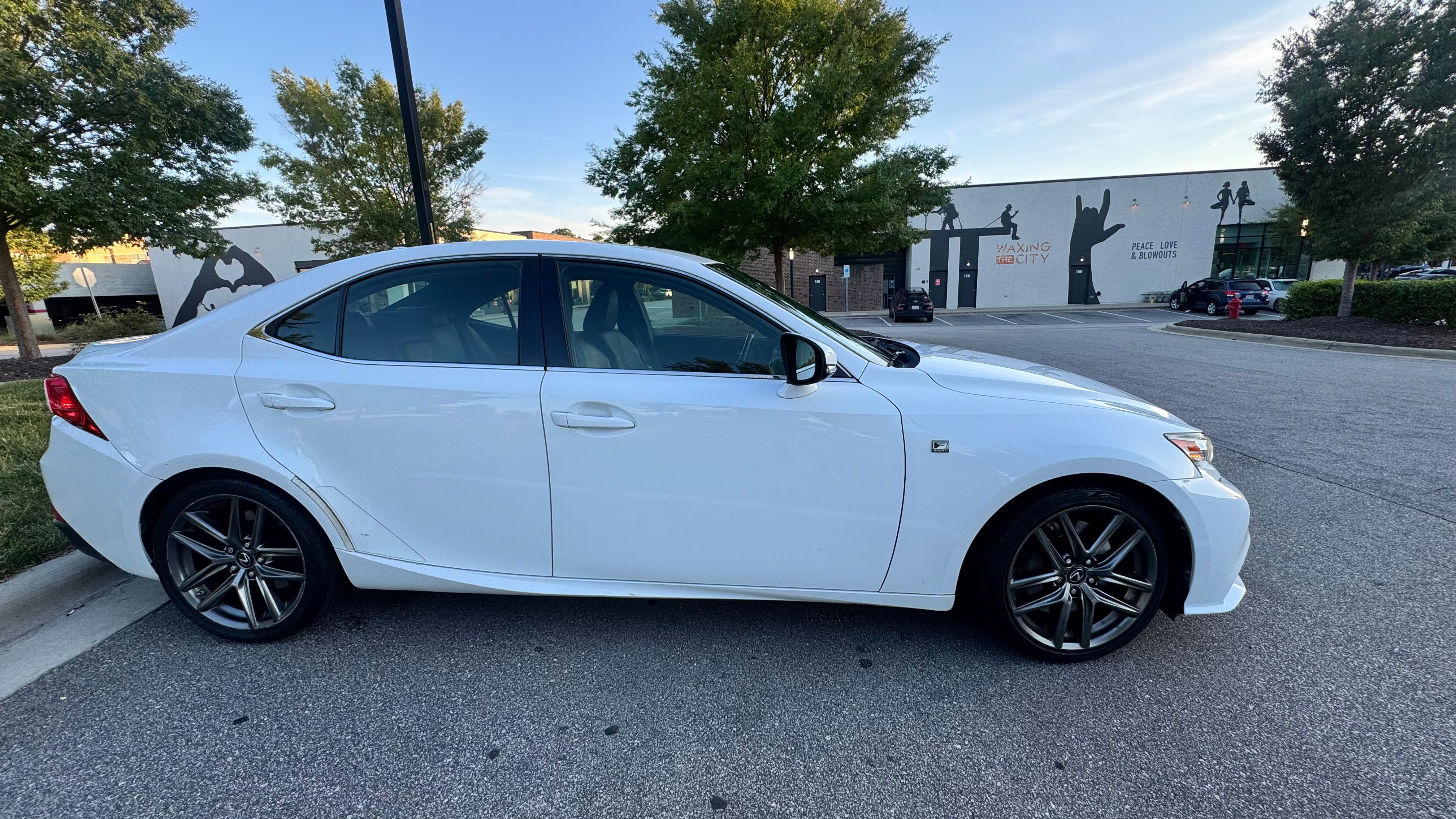 Used 2016 Lexus IS 200t w/ F Sport Package RWD image 14