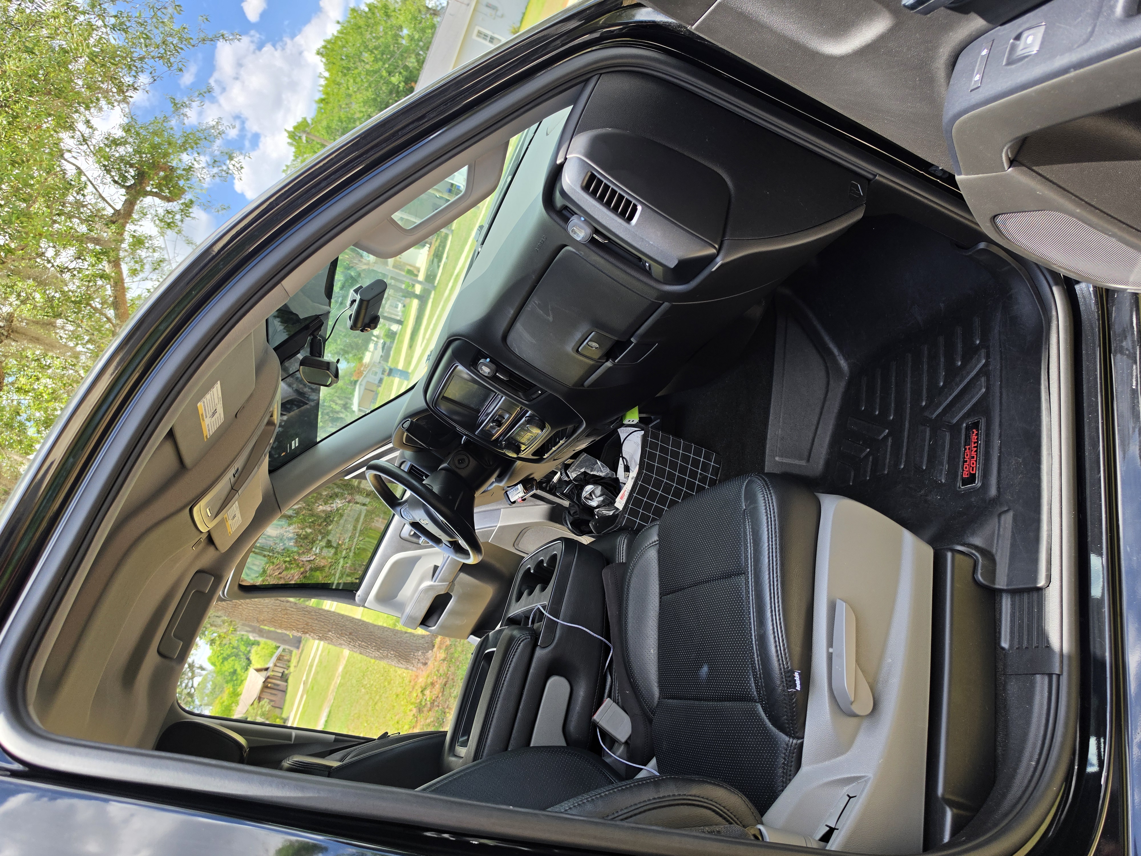 Used 2018 Chevrolet Silverado 1500 W/T w/ Black Out Edition AWD/4WD image 12