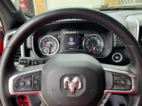 Used 2023 RAM 1500 Laramie AWD/4WD image 6