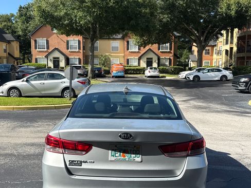 Used 2018 Kia Optima LX FWD image 5