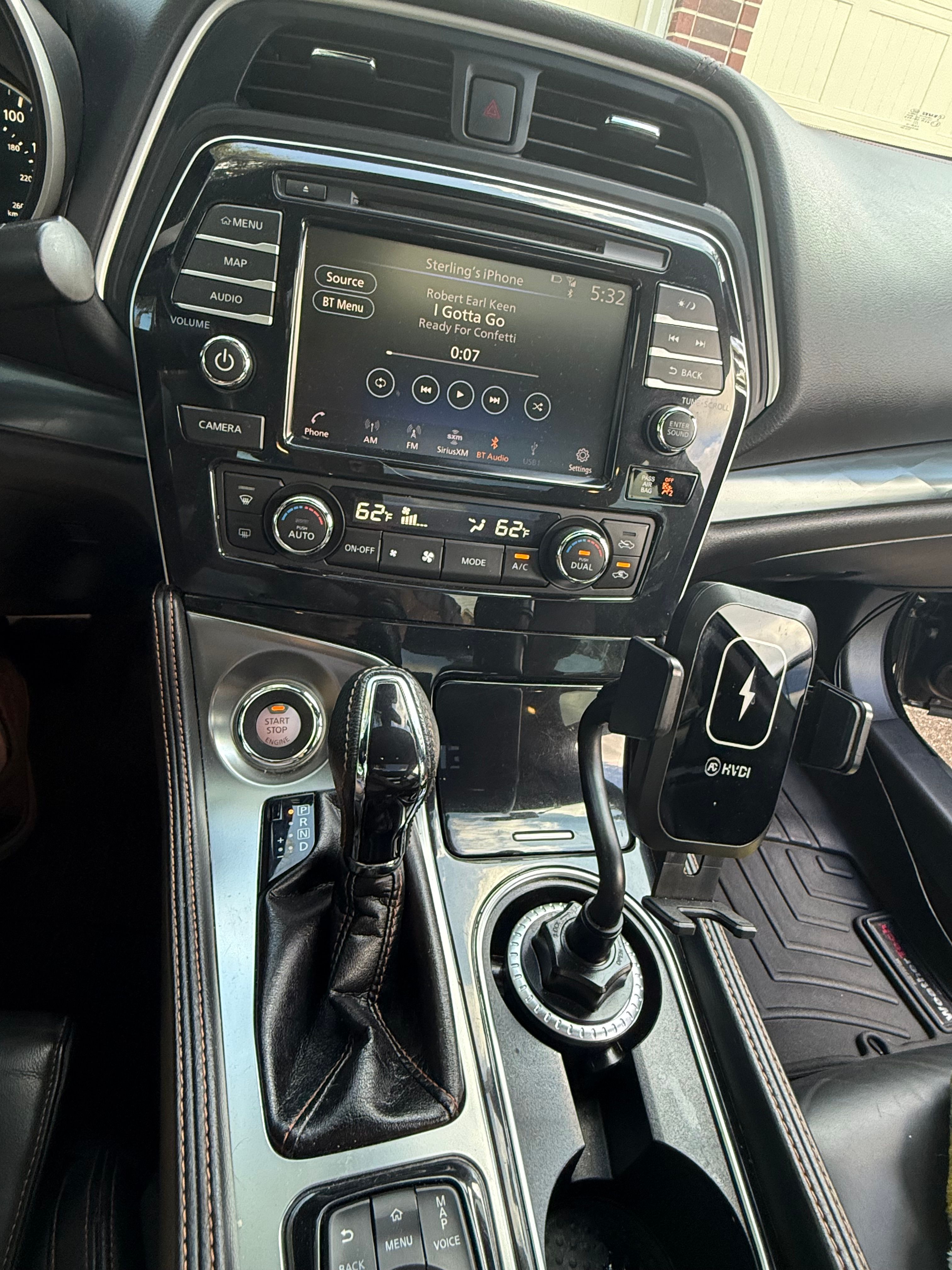 Used 2020 Nissan Maxima SR w/ Sport Mat Group FWD image 1