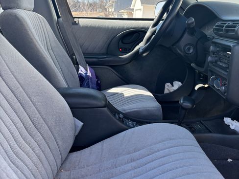 Used 1992 Pontiac Grand Am SE image 6