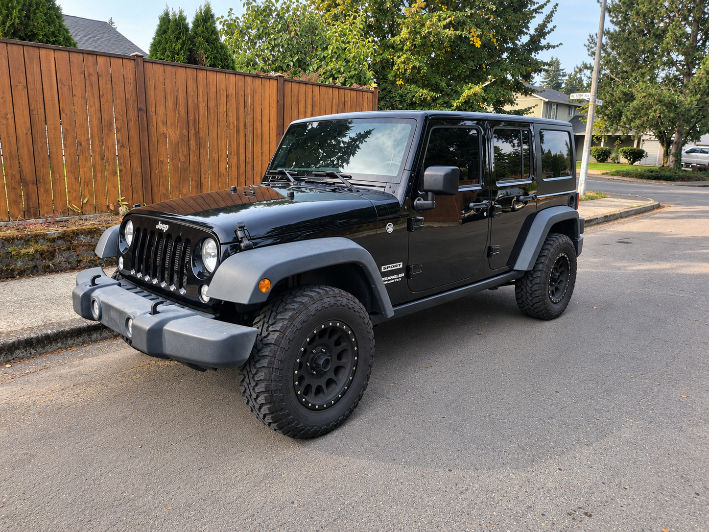 Used 2017 Jeep Wrangler Unlimited Sport w/ Quick Order Package 24S AWD/4WD image 1