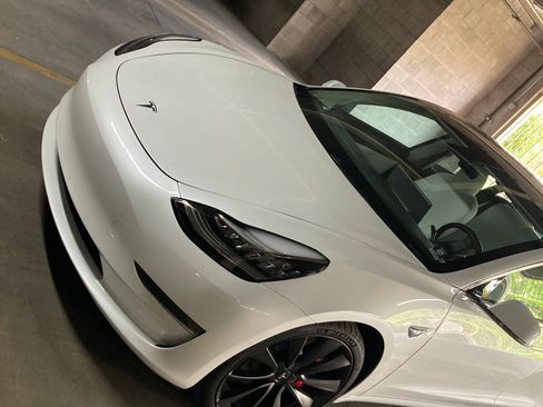 Used 2020 Tesla Model 3 Performance image 5