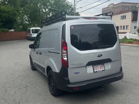 Used 2023 Ford Transit Connect XL FWD image 9