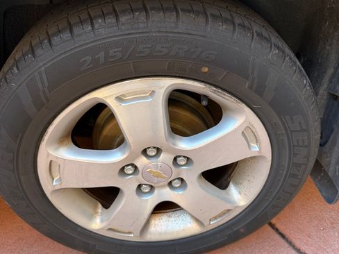 Used 2007 Chevrolet HHR LT image 16