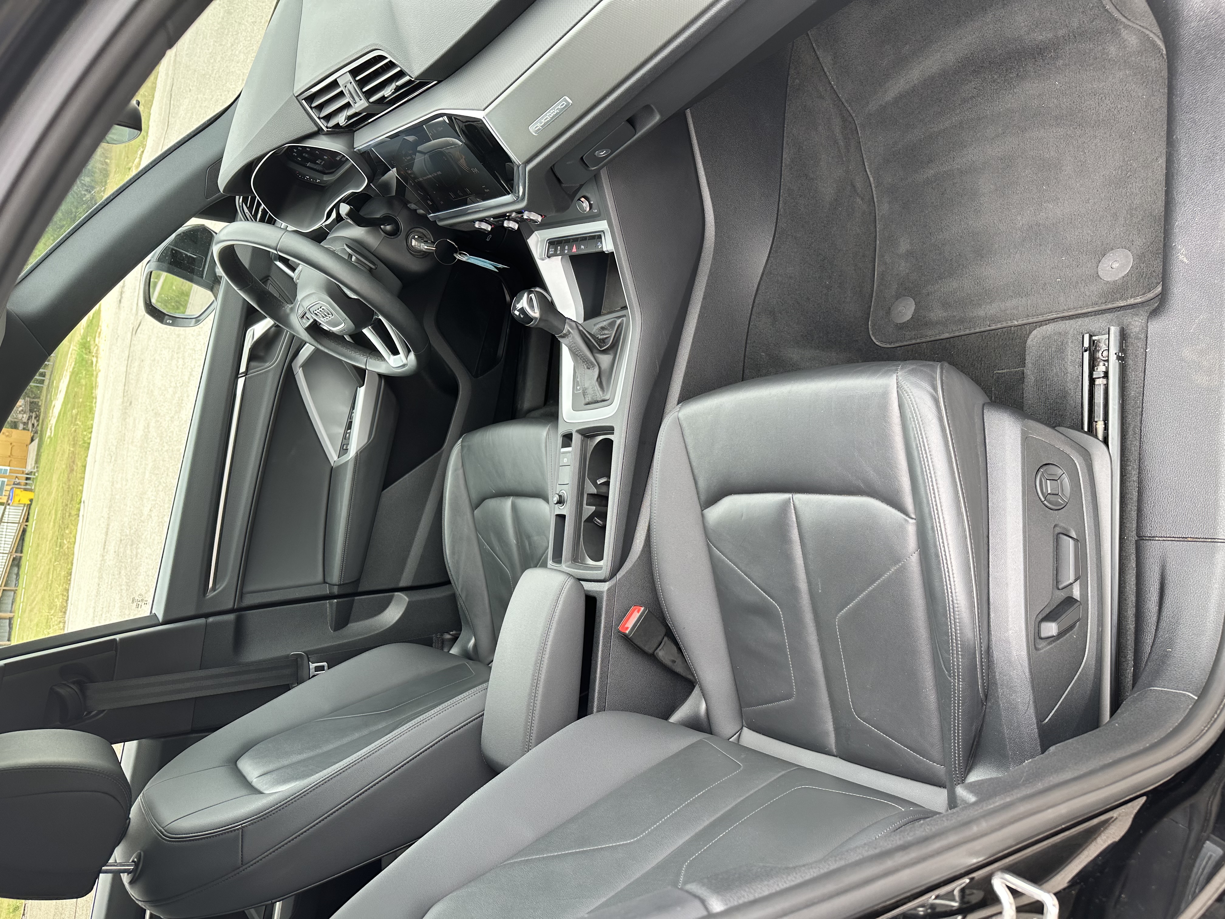 Used 2025 Audi Q3 2.0T Premium AWD/4WD image 17