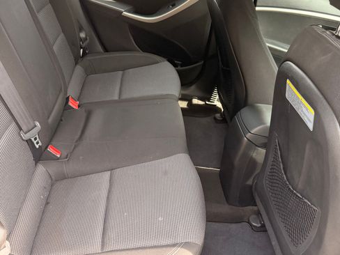 Used 2015 Hyundai Elantra GT FWD image 8