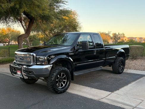 Used 2000 Ford F250 4x4 SuperCab Super Duty image 1