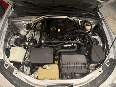 Used 2008 MAZDA MX-5 Miata Grand Touring RWD image 11