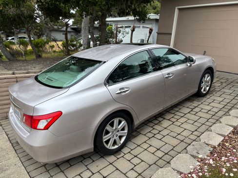 Used 2007 Lexus ES 350 w/ Premium Pkg FWD image 8