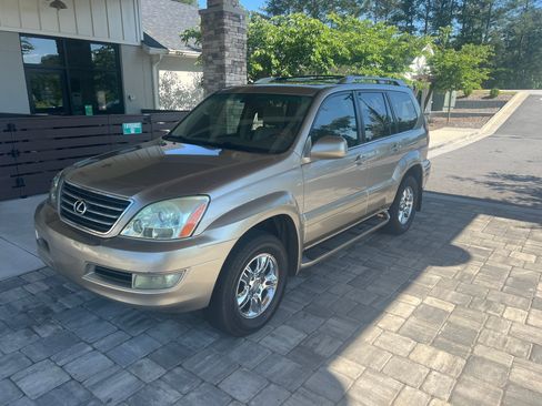 Used 2004 Lexus GX 470 AWD/4WD image 1