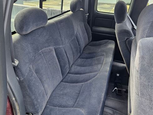 Used 2000 Chevrolet Silverado 1500 LS image 12