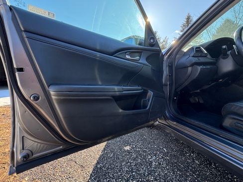 Used 2019 Honda Insight Touring image 14