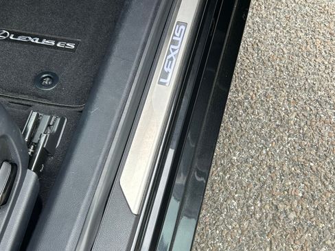 Used 2024 Lexus ES 300h Ultra Luxury FWD image 20