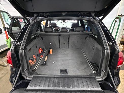 Used 2016 BMW X5 xDrive50i image 10