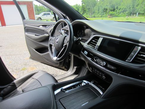Used 2023 Buick Enclave Avenir w/ Trailering Package, 5000 lbs. FWD image 12