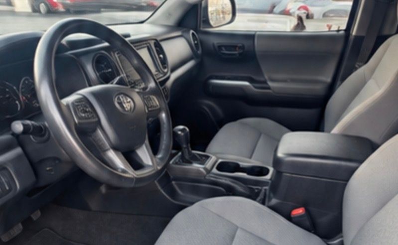 Used 2020 Toyota Tacoma SR w/ SR Convenience Package RWD image 6