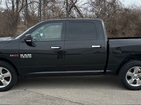 Used 2018 RAM 1500 Big Horn image 2