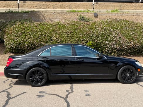 Used 2010 Mercedes-Benz S 400 w/ Premium 2 Pkg image 4