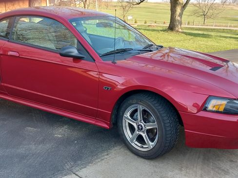 Used 2002 Ford Mustang GT RWD image 1