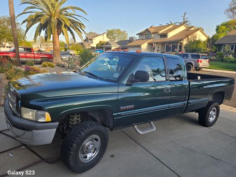 Used 1999 Dodge Ram 2500 Truck 4x4 Quad Cab image 2