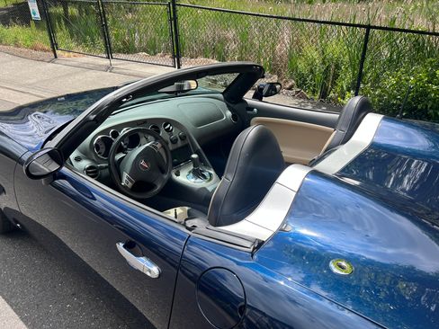 Used 2008 Pontiac Solstice Convertible w/ Premium Package RWD image 6