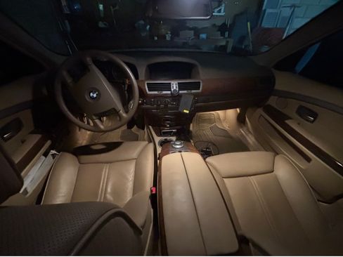 Used 2003 BMW 745Li RWD image 9