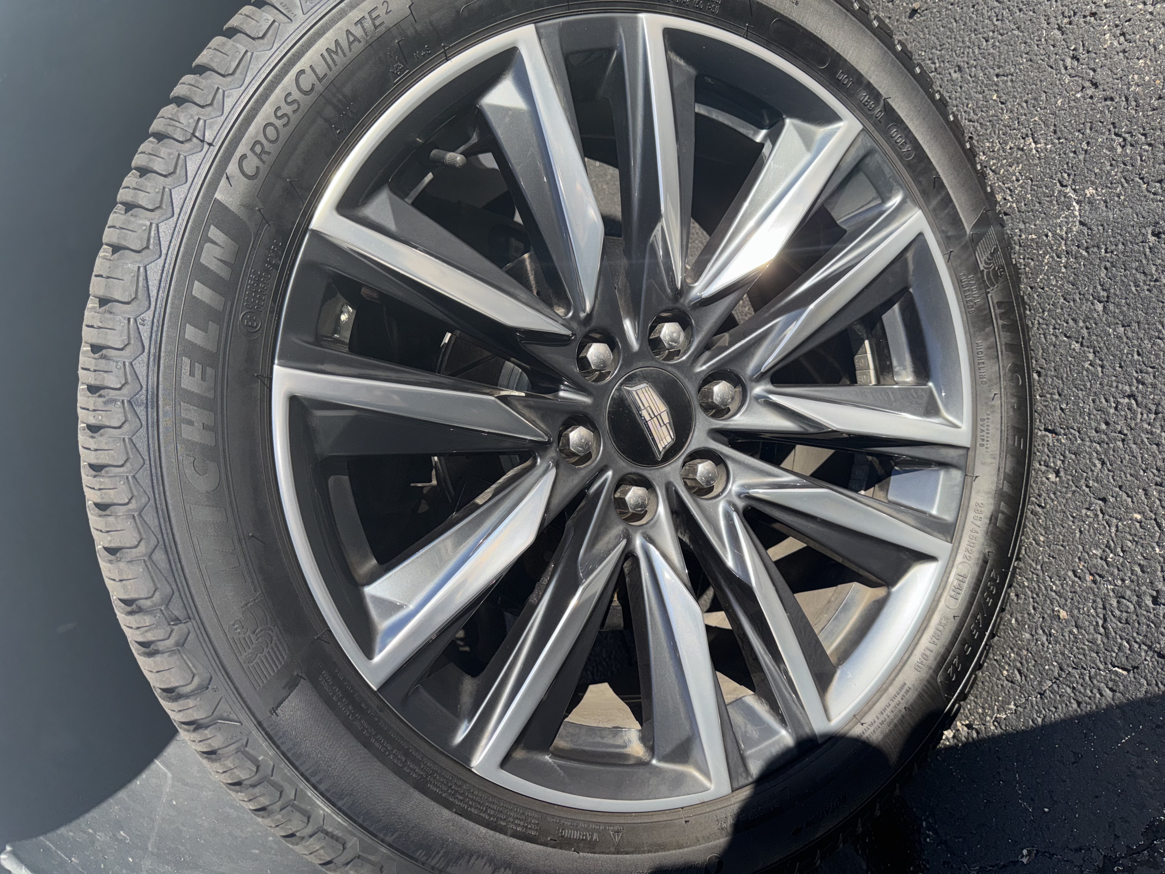 Used 2012 Cadillac Escalade EXT Luxury AWD/4WD image 19