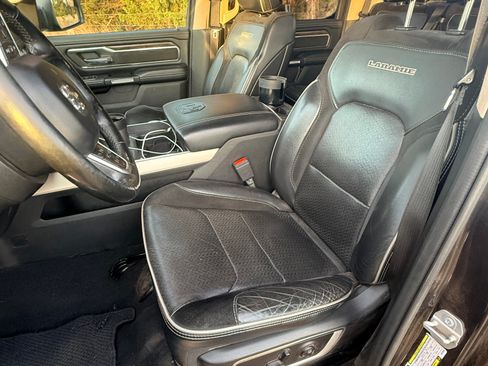 Used 2019 RAM 1500 Laramie image 11