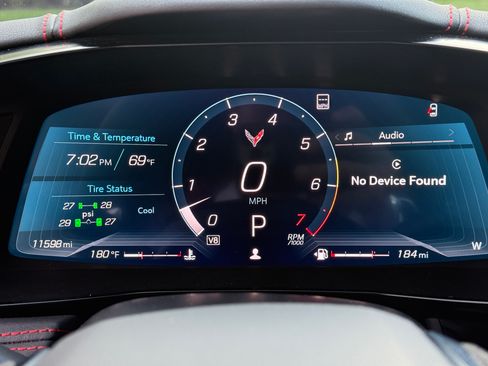 Used 2022 Chevrolet Corvette Stingray Preferred Cpe w/ Z51 Performance Package RWD image 29